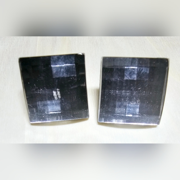 Silver square metallic Disco faceted pierced earrings - Picture 1 of 6